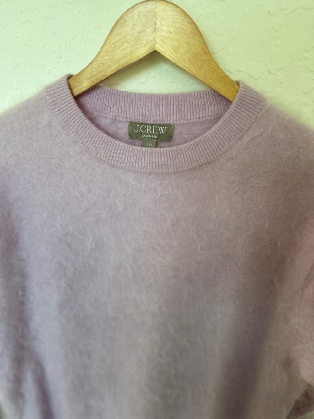 J. Crew 100% Brushed Cashmere Relaxed Crewneck Sweater in Lilac, XXS - Picture 2 of 12